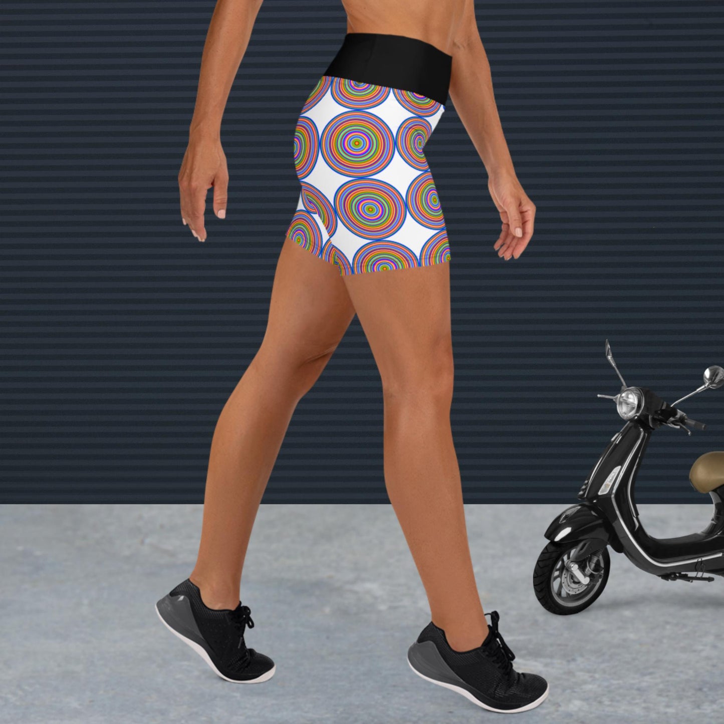 Yoga shorts/colorful circles on white background/black