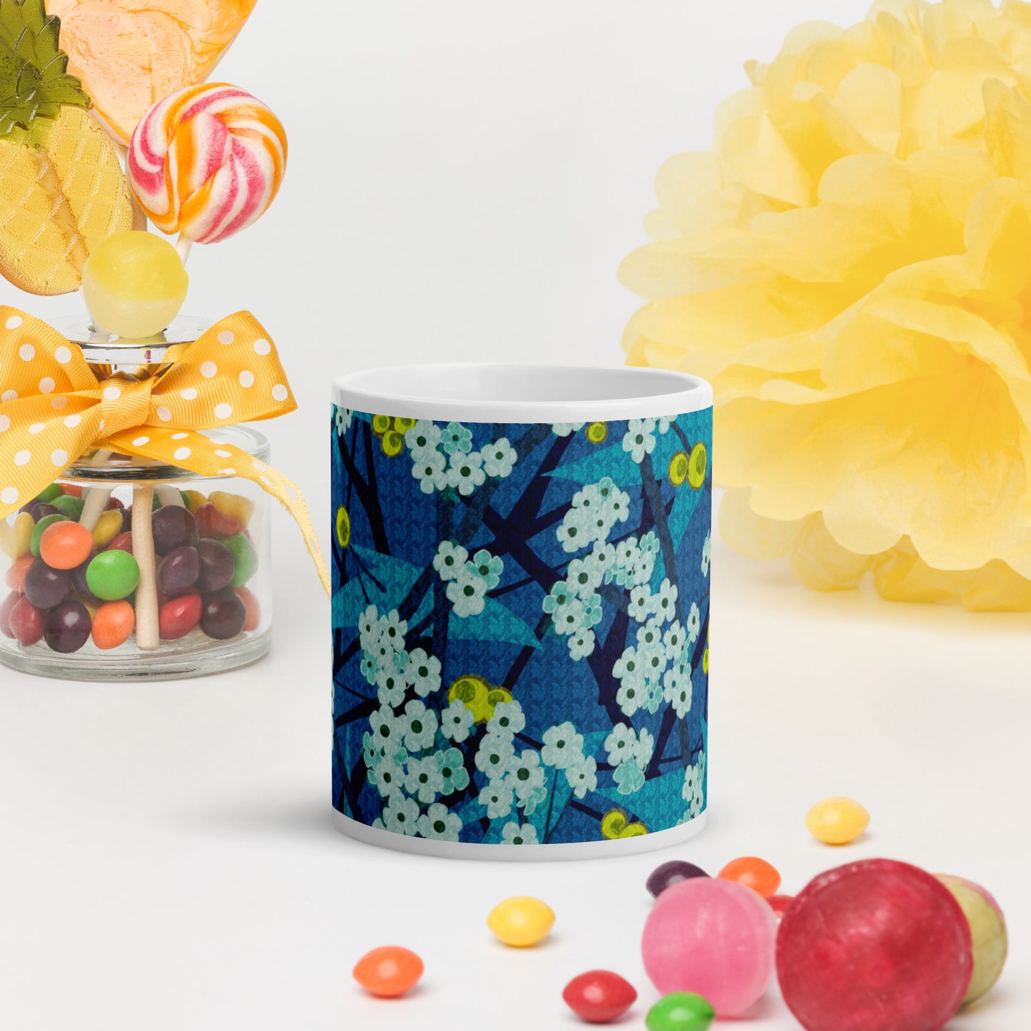 Mug cup (white) / small flowers / blue