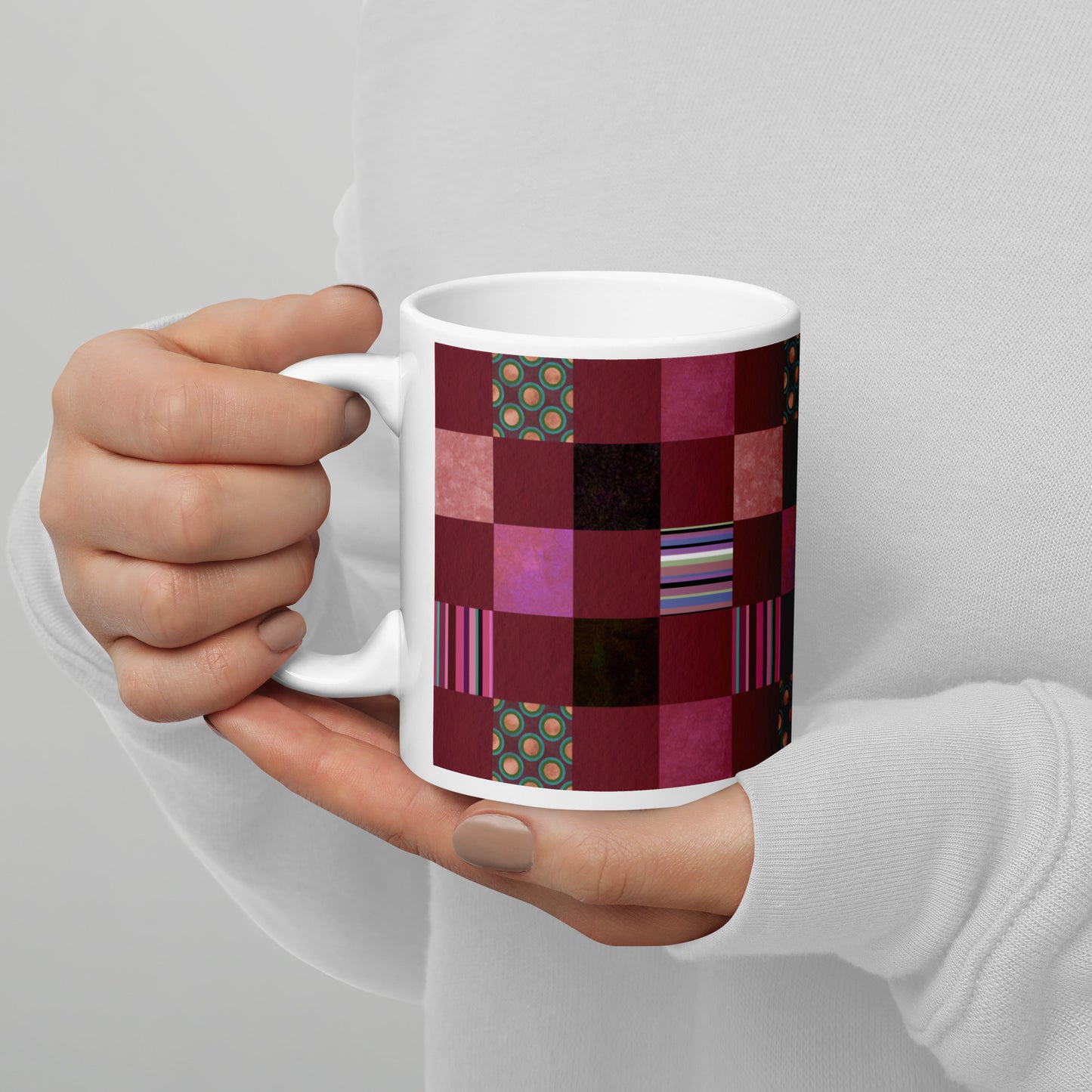 Mug cup (white) / striped or polka dot checker pattern / reddish-brown