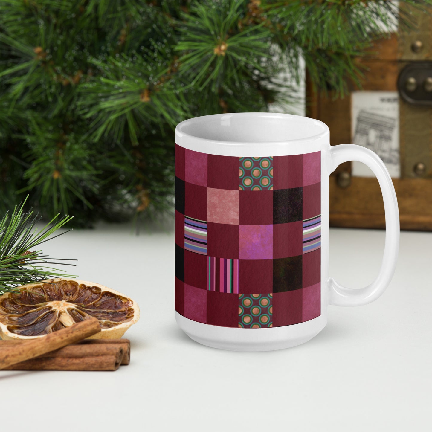 Mug cup (white) / striped or polka dot checker pattern / reddish-brown