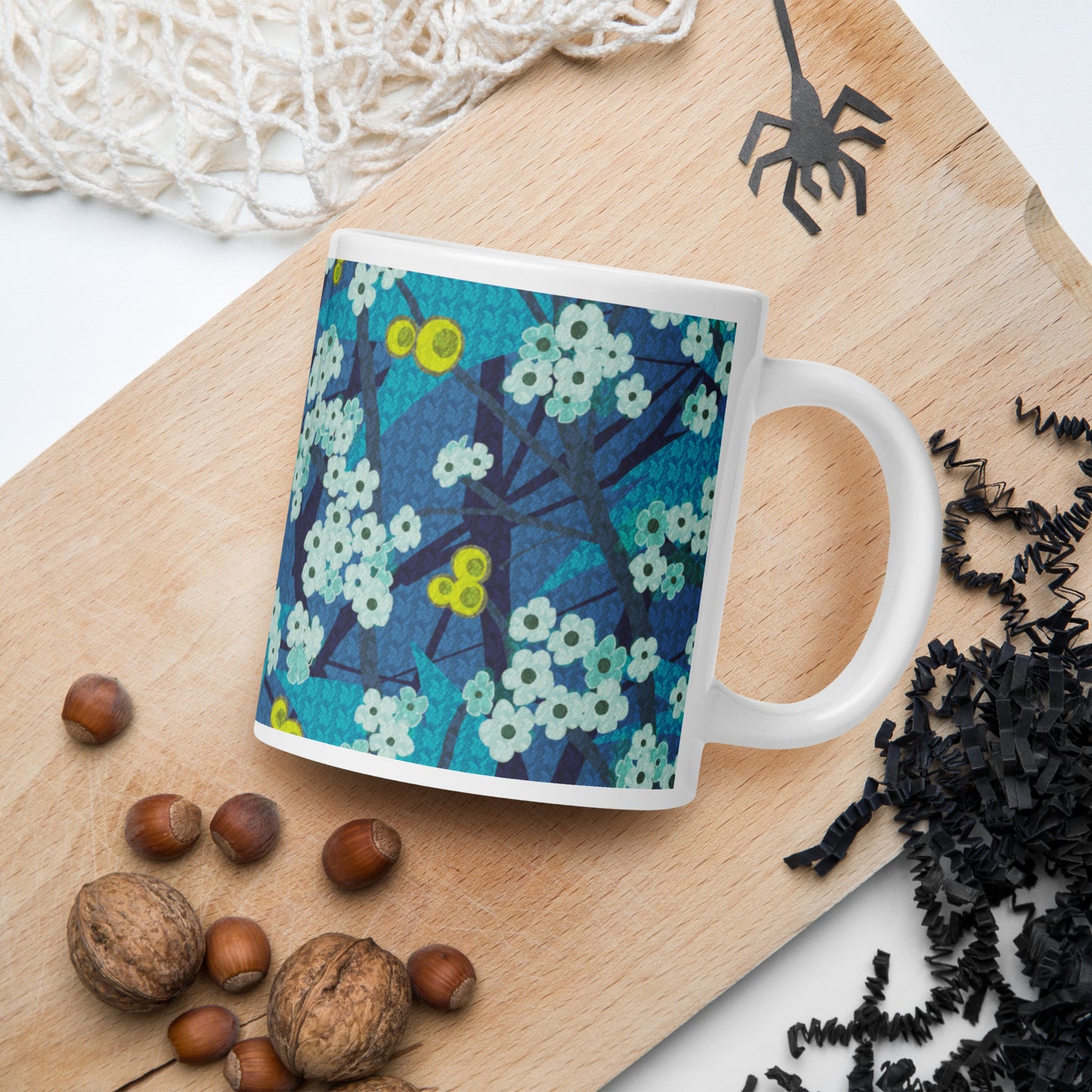 Mug cup (white) / small flowers / blue