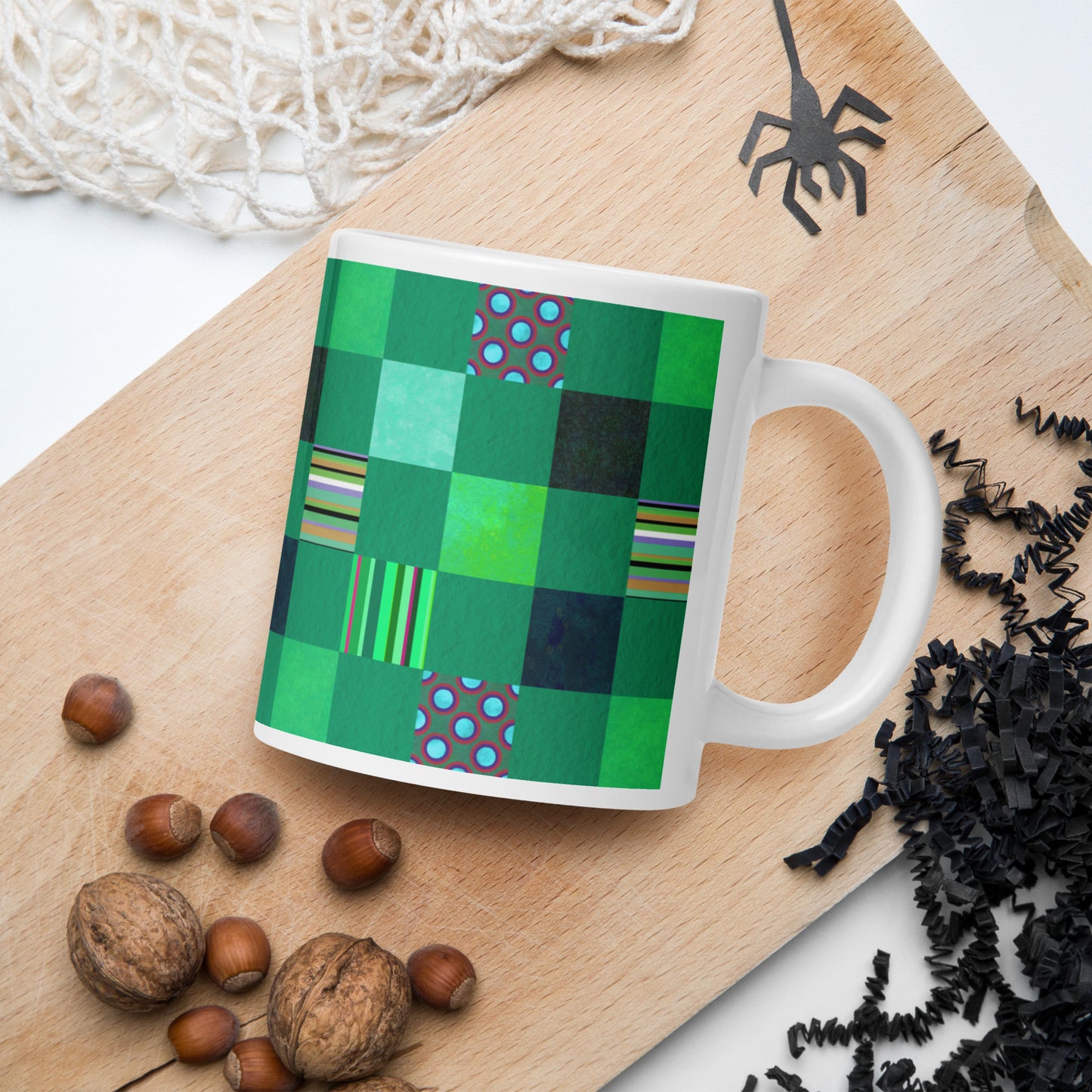 Mug cup (white) / Striped or polka dot grid pattern / Green