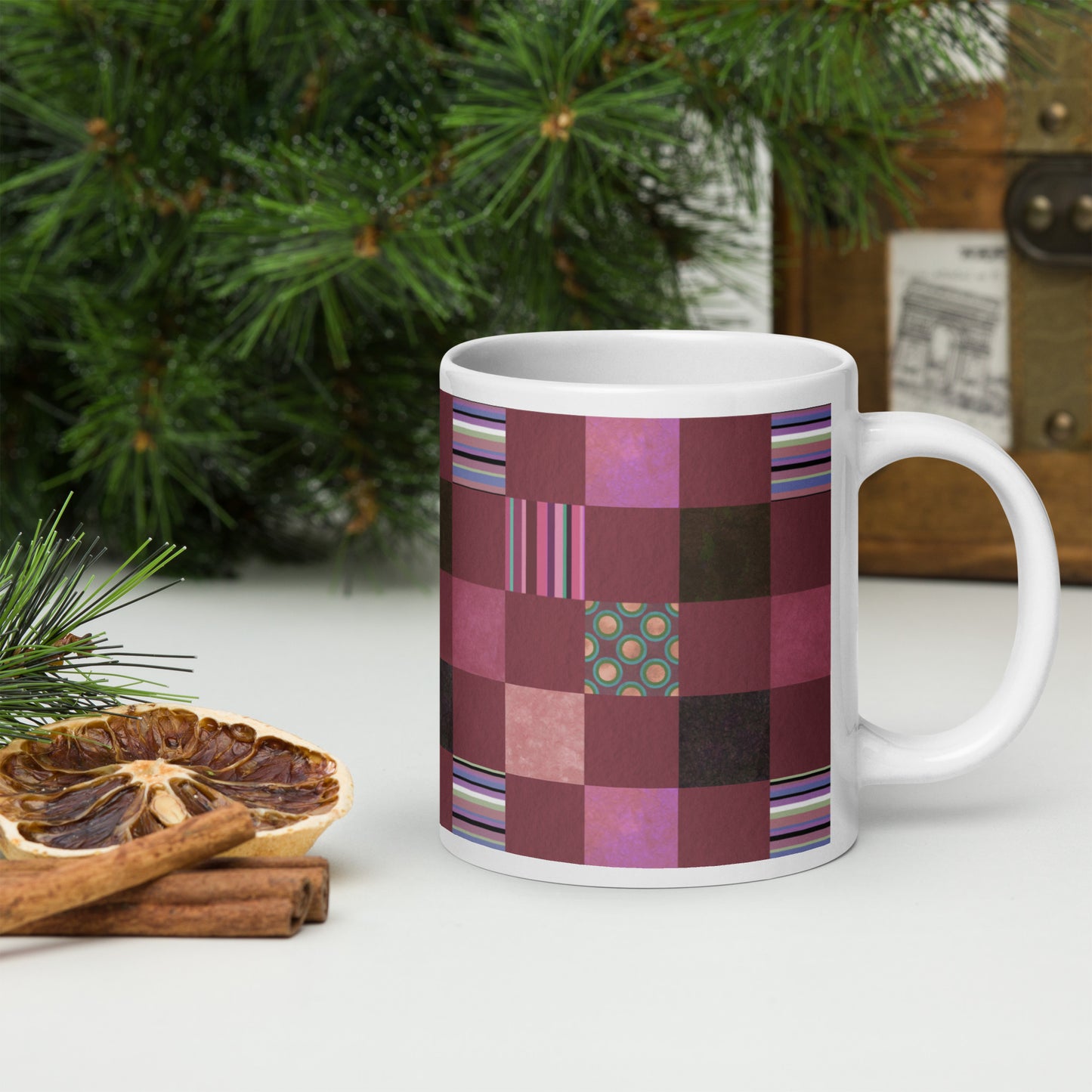 Mug cup (white) / striped or polka dot checker pattern / reddish-brown