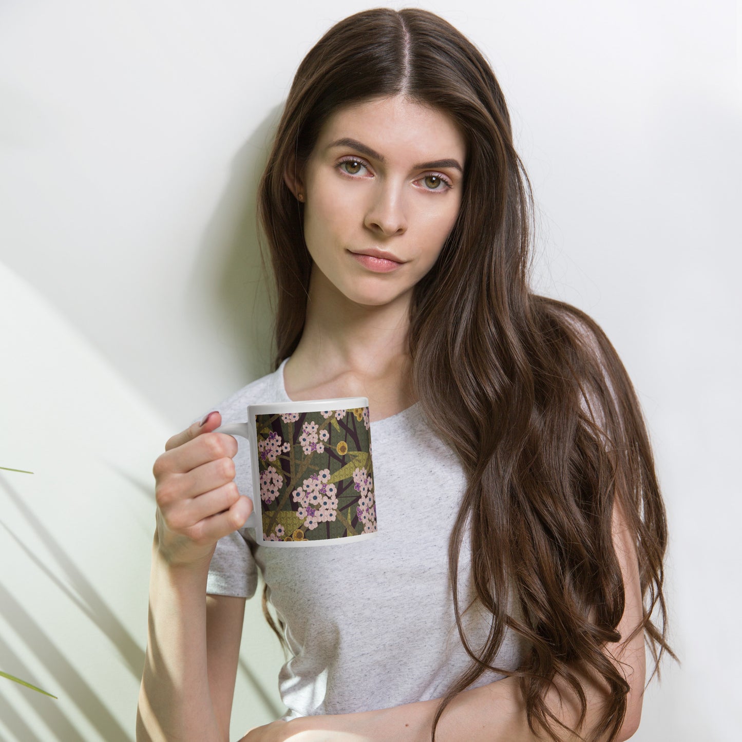 Mug cup (white) / small flowers / muted green